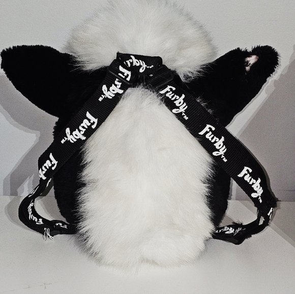 BACKPACK Vintage Furby 1999 Rare Black & White Plush Hasbro Adjustable Bag RARE - Picture 4 of 6